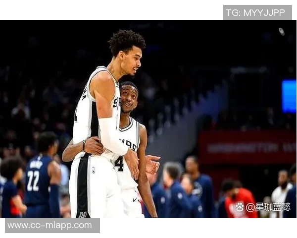 马刺季前赛全胜福克斯因伤缺席球队依然表现出色 马刺季前赛全胜福克斯因伤缺席球队依然表现出色