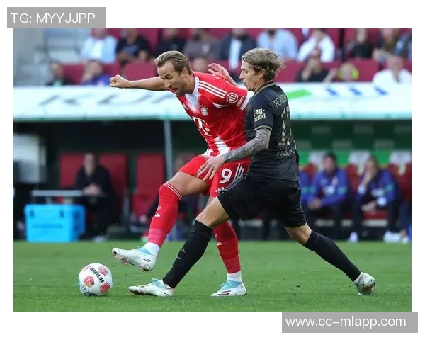 迪亚斯加盟拜仁首10场德甲贡献10球表现仅次于凯恩和克洛泽