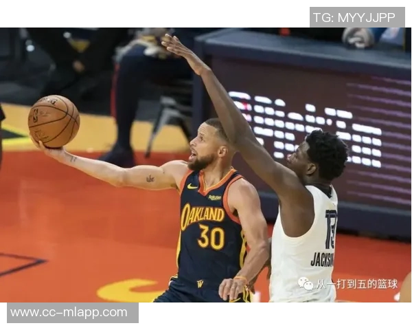 东契奇赞扬全队努力海斯休赛期强化挡拆配合训练提升表现