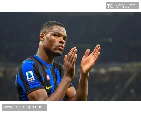 邓弗里斯更换经纪人若顶级球队求购将考虑转会事宜